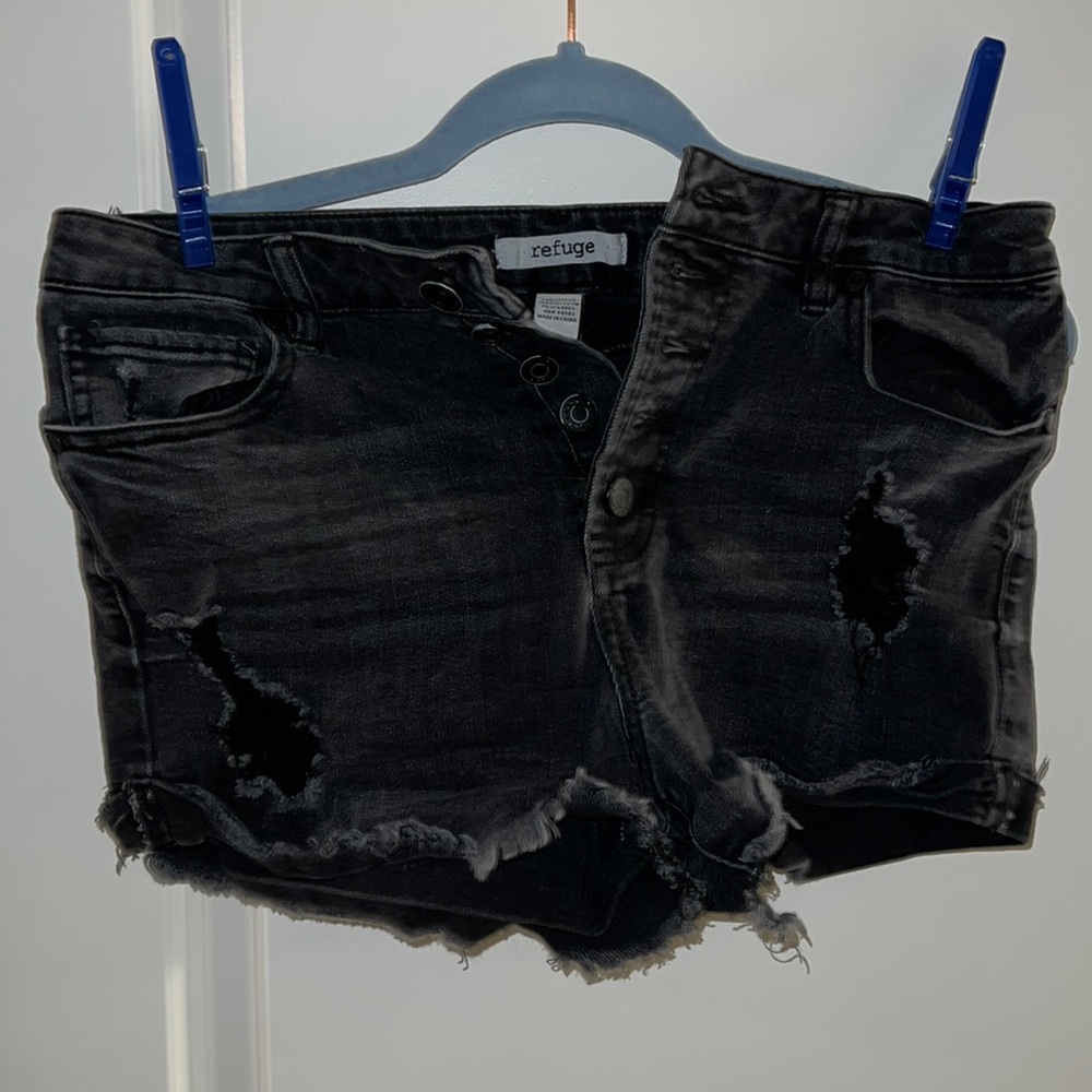 Black Refuge Jean Shorts